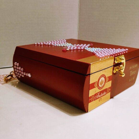 Suenos de Saundra Upcycled Collection, Red Antano Cigar Box Purse - Picture 3 of 14